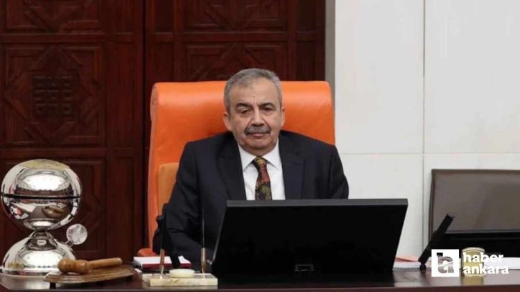 Sırrı Süreyya Öndər vəfat edib