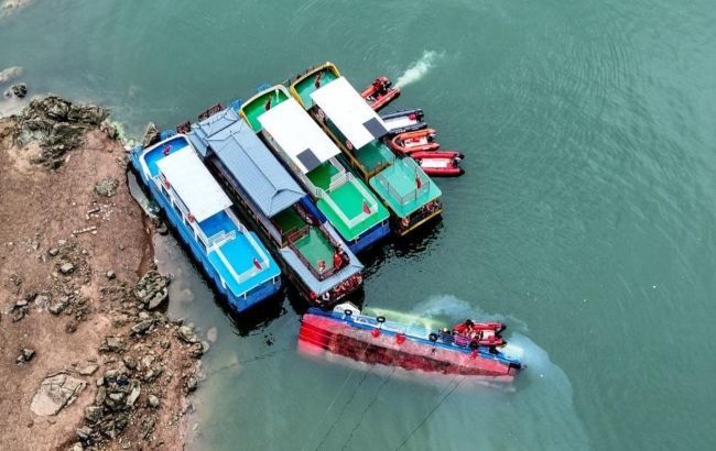 Çində turist qayıqları aşdı: 10 ölü, 70-dən çox yaralı 