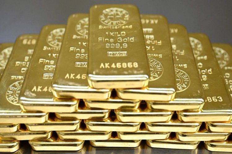 Qızılın qiyməti yenidən 3 370 dolları ötüb