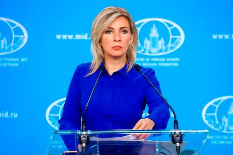 Zaxarova Britaniyanın kral və siyasətçilərini  lağa qoydu