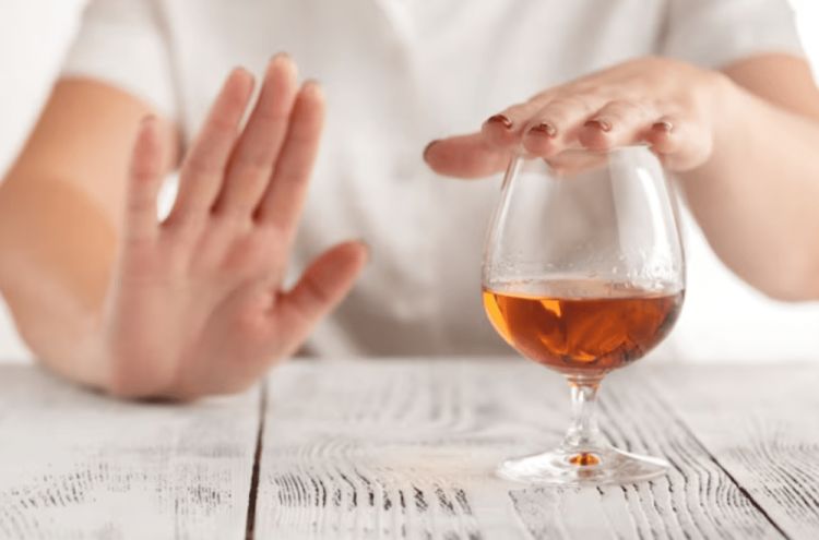 Spirtli içkinin təhlükəsiz dozası varmı? - Narkoloqdan açıqlama Spirtli içkinin təhlükəsiz dozası varmı? - Narkoloqdan açıqlama