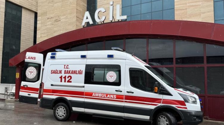 126 işçi toyuq yedikdən sonra xəstəxanaya yerləşdirilib