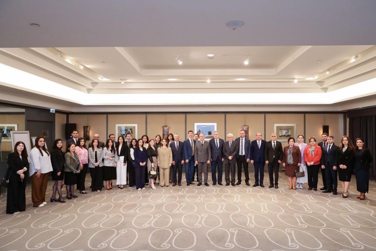 “Sosial dialoq institutları üçün özünüqiymətləndirmə metodologiyası”na dair seminar keçirilir - FOTO