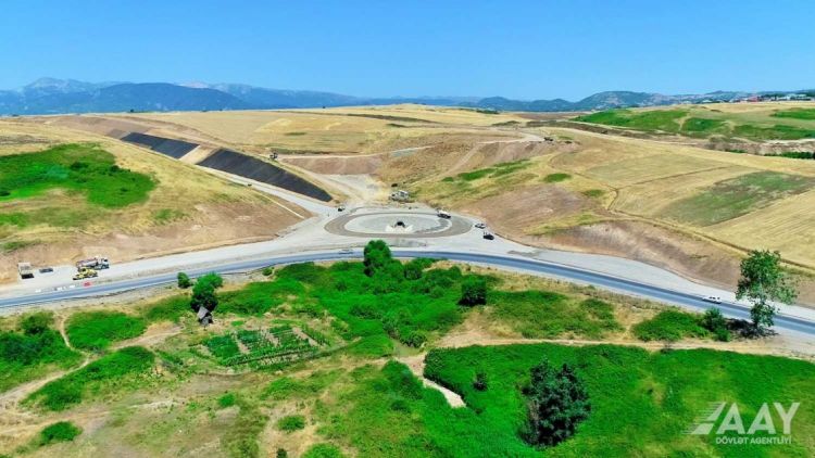 Muğanlı-İsmayıllı-Qəbələ yolunda görülən işlər AÇIQLANIB Muğanlı-İsmayıllı-Qəbələ yolunda görülən işlər AÇIQLANIB