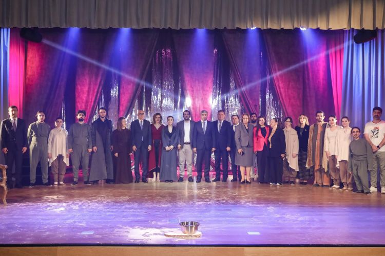 DOST İnklüziv İnkişaf və Yaradıcılıq Mərkəzində daha bir inklüziv tamaşanın təqdimatı olub - FOTO