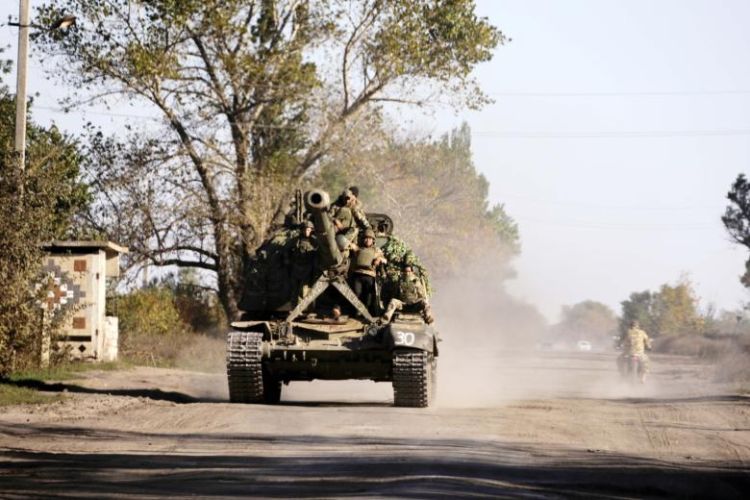Donetskdə daha bir kəndin Rusiya Silahlı Qüvvələrinin nəzarətinə keçdiyi məlum olub