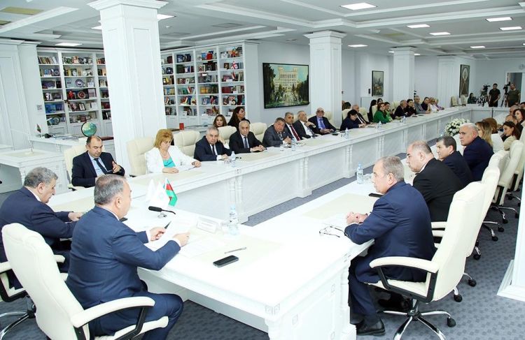 “Yaşıl dünya, süni intellekt və müasir reallıqlar” mövzusunda konfrans keçirilib -  FOTO