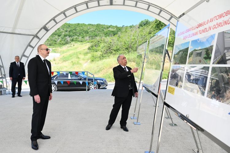 İlham Əliyev Muğanlı-İsmayıllı-Qəbələ yolunda görülən işlərlə tanış olub - YENİLƏNİB