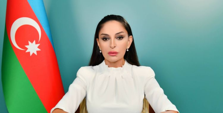 Mehriban Əliyeva Müstəqillik Günü ilə əlaqədar paylaşım edib