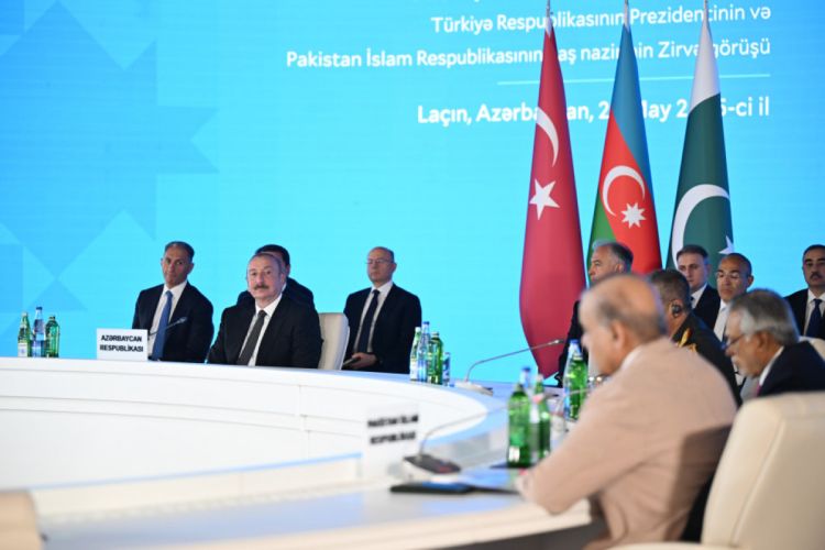 Şahbaz Şərif: Pakistanın bəxti gətirib ki, Türkiyə və Azərbaycan kimi səmimi qardaşları var