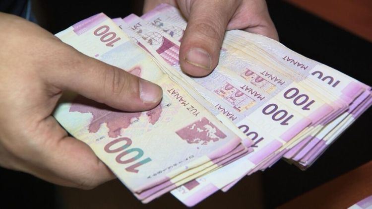 Azərbaycanda hərbi hissə komandirinin  150 min manatı ələ keçirildi