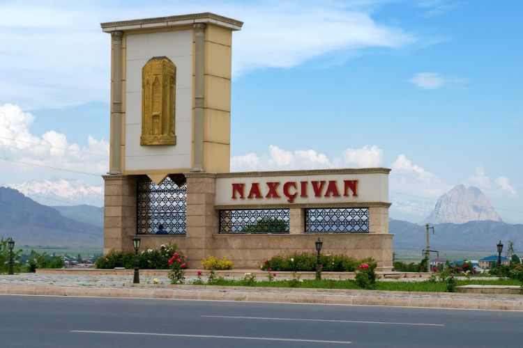 "Naxçıvan" TV-nin sədri vəzifəsindən azad edilib "Naxçıvan" TV-nin sədri vəzifəsindən azad edilib