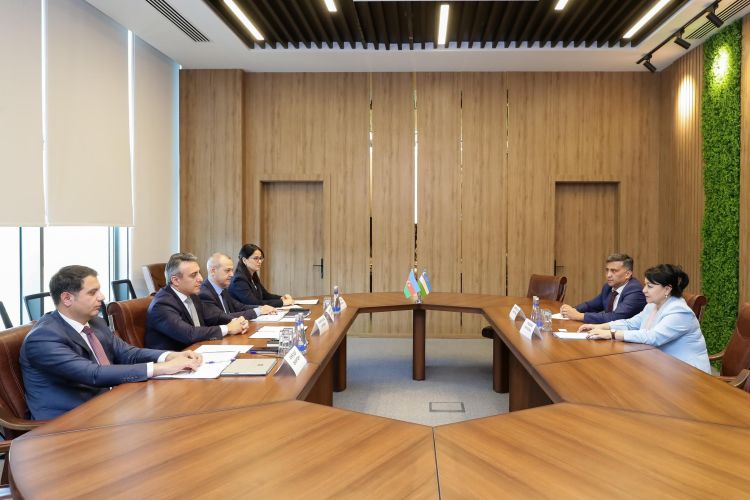 Nazirlikdə Özbəkistanın məşğulluq və yoxsulluğun azaldılması nazirinin müavini ilə görüş olub
