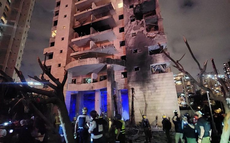 İranın İsrailə kütləvi hücumu nəticəsində ölənlərin sayı 5-ə çatıb - YENİLƏNİB