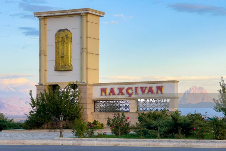 Moskva və Qars müqavilələrinin adı Naxçıvan Konstitusiyasından çıxarılır