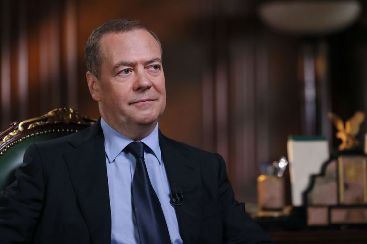 “İran nüvə proqramından əl çəkməyəcək” - Medvedev