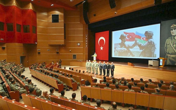 Müdafiə Nazirliyi həftəlik icmalını təqdim edib - VİDEO