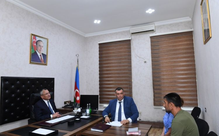 Rövşən Rzayev vətəndaş qəbulu keçirib