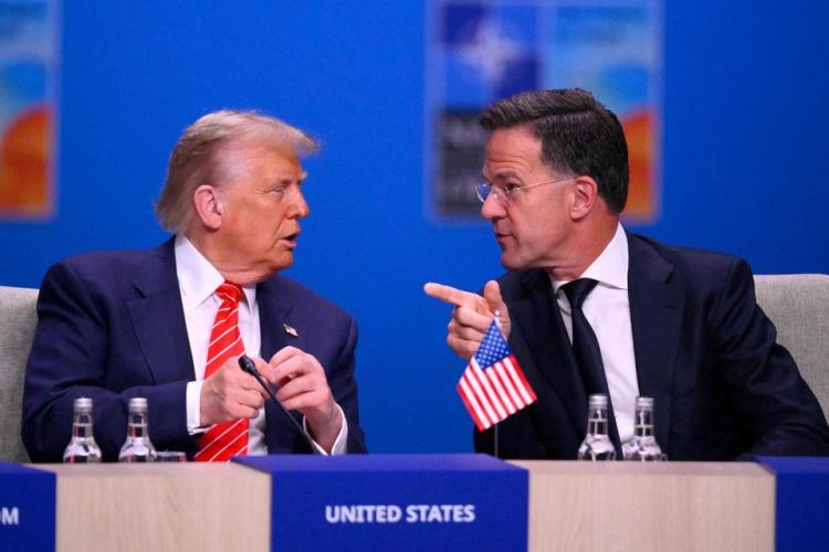NATO-nun baş katibi Donald Trampı "ata" adlandırdı