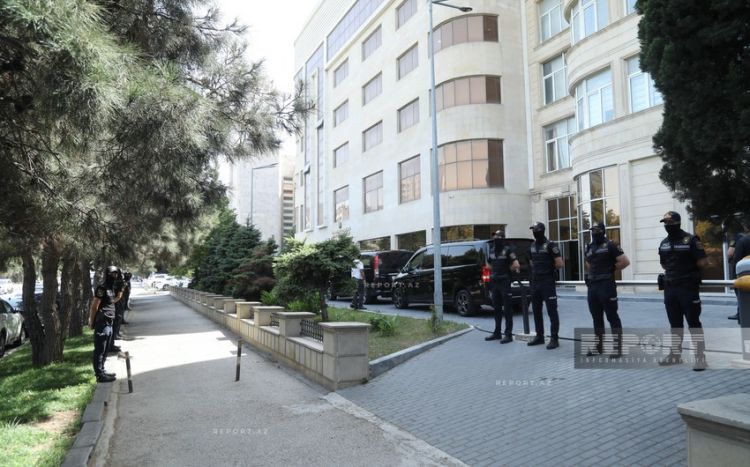 DİN-in “Sputnik-Azərbaycan”ın ofisində əməliyyatdan -  FOTOREPORTAJ - VİDEO