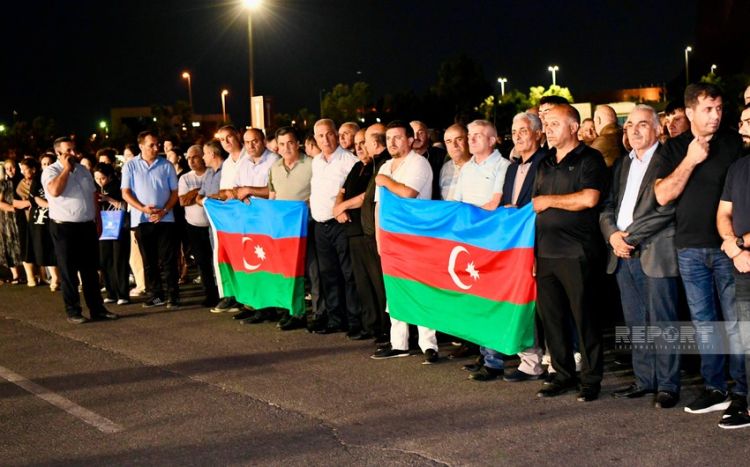 Yekaterinburqda öldürülən iki azərbaycanlının nəşi təyyarə ilə  Vətənə gətirilib