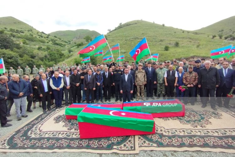 Birinci Qarabağ müharibəsində itkin düşən üç hərbçinin qalıqları Kəlbəcərə gətirilib