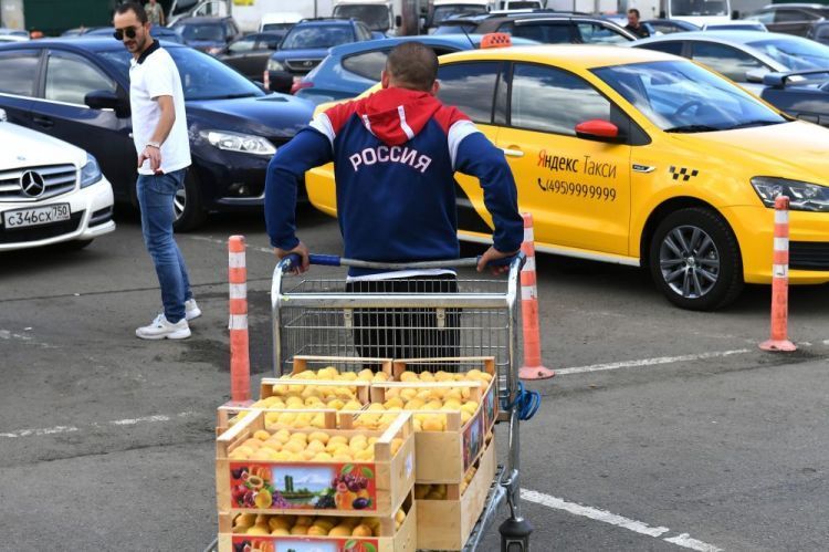 Azərbaycanlılar Rusiya bazarlarını tərk edərsə… iqtisadi risk, yoxsa fürsət?