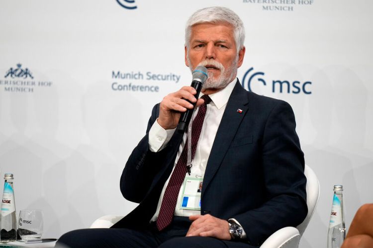 "Ukraynada sülhün əldə ediləcəyinə şübhə edirəm" - Çexiya prezidenti