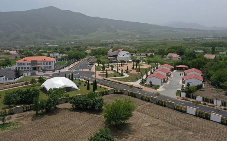 Hərbi xidmətini başa vuran gənc  Ballıcaya qayıtdı -  FOTO