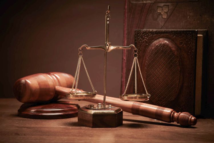 Məhkəmə Bakıda qətl törədən gənci məcburi müalicəyə göndərib