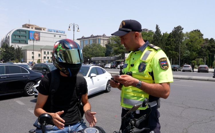 Polis bu sürücülərə xəbərdarlıq etdi