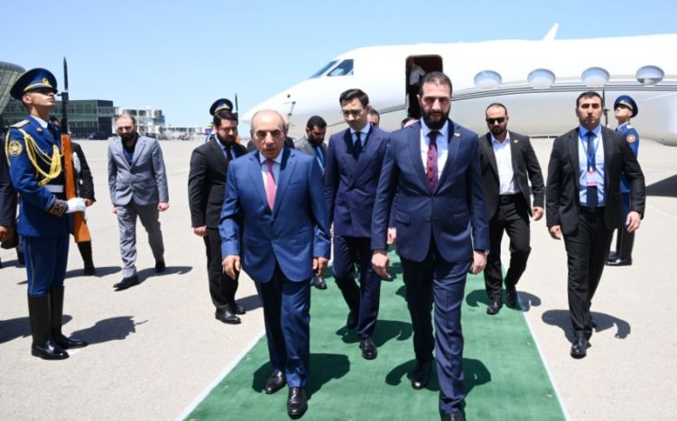 Suriya Prezidenti Azərbaycana işgüzar səfərə gəlib - YENİLƏNİB