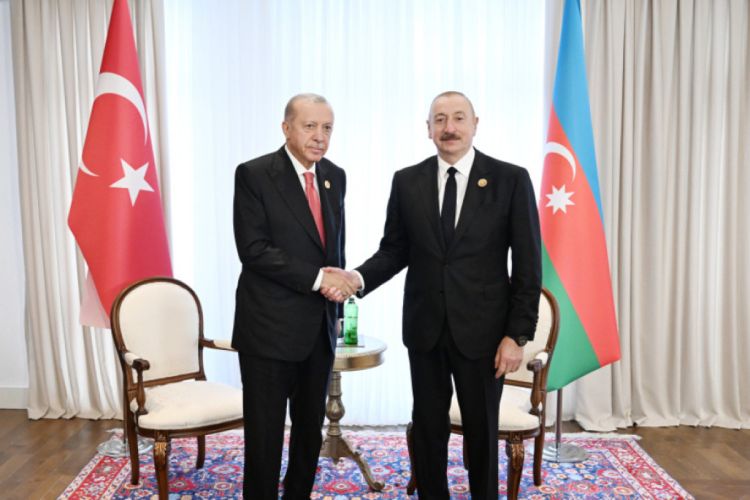 İlham Əliyev Rəcəb Tayyib Ərdoğana zəng edib