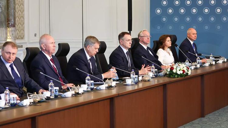 Peskov Rusiyanın Ukrayna üzrə danışıqlar qrupunun tərkibində dəyişiklikləri istisna edir
