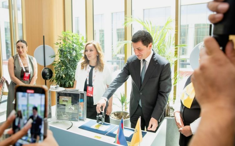 Milli mətbuatın 150 illiyinə həsr olunmuş poçt markası dövriyyəyə buraxılıb