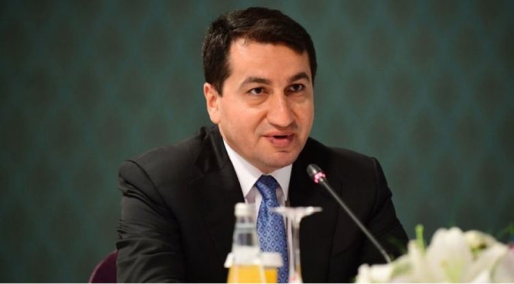 Hikmət Hacıyev Milli Mətbuat Günü ilə bağlı paylaşım etdi - FOTO