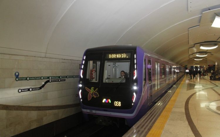 Bakı metrosunda qatarların hərəkət vaxtı  uzadılacaq Bakı metrosunda qatarların hərəkət vaxtı  uzadılacaq