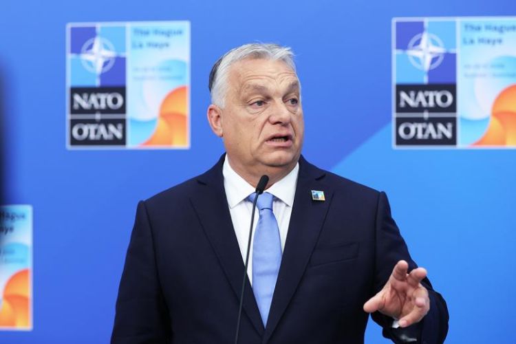 Orban: "Zelenski Rusiya ilə sülhü rədd etməklə səhv edib"