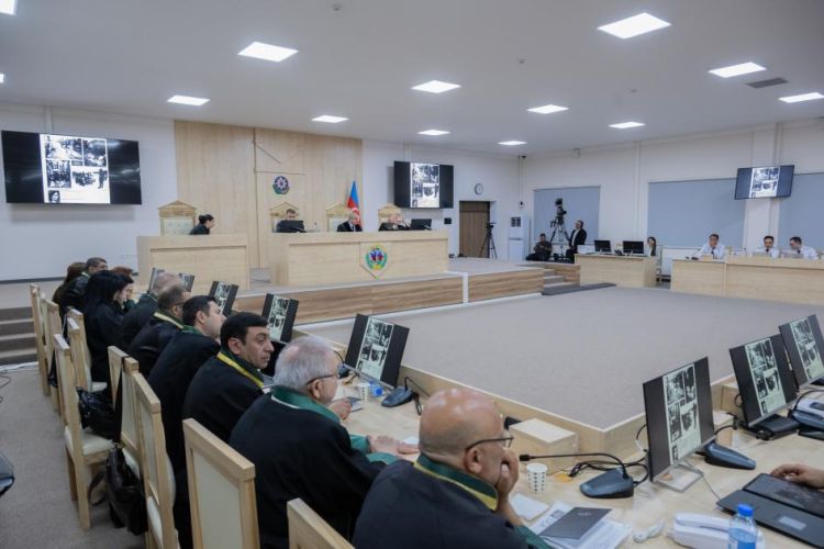 Erməniəsilli şəxslərin məhkəməsi keçirilir