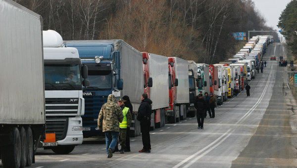 "Qırmızı Körpü” gömrük postunda 120 avtomobil gözləyir" - RƏSMİ