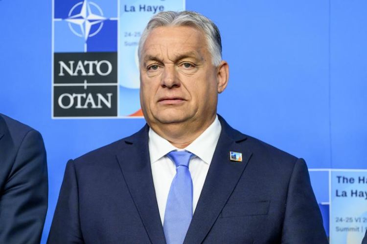 Orban serblərin lideri Dodikin müdafiəsinə qalxdı: Macarıstan Aİ-nin qərarını tanımır!