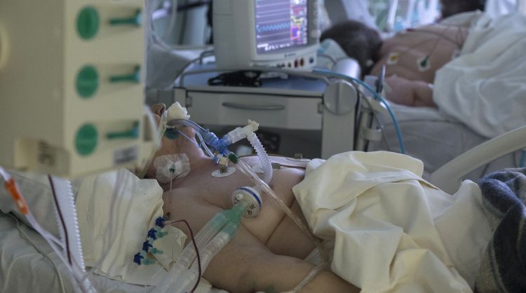 "COVID-19"da yüksək ölüm səviyyəsinin əsl səbəbi virus olmayıb - Alimlərdən şokedici açıqlama
