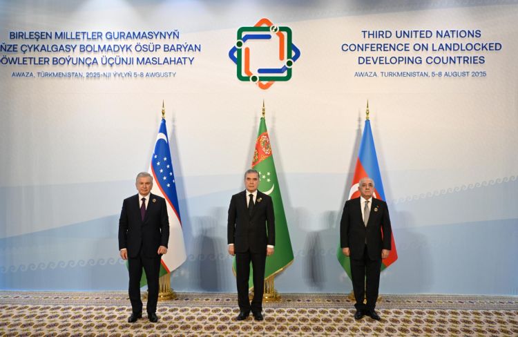 Avazada Azərbaycan, Türkmənistan və Özbəkistan üçtərəfli görüşü olub