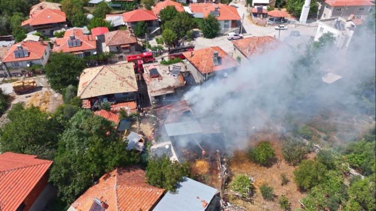 Tövlədə başlayan yanğın evə keçdi: 6 nəfər xəstəxanalıq oldu