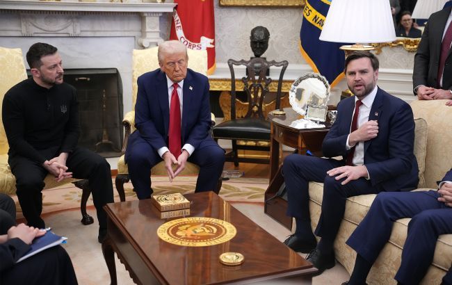 Tramp Putinlə görüşdən əvvəl Zelenski ilə danışacaq