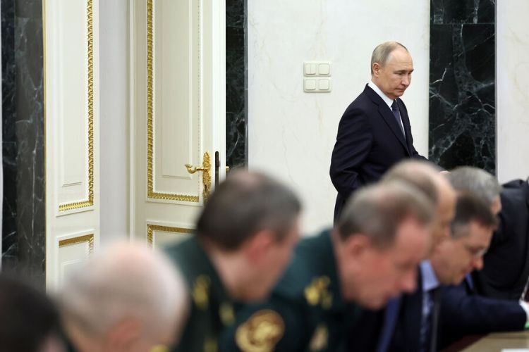 Putin Alyaska sammitindən əvvəl Kremldə iclas keçirdi