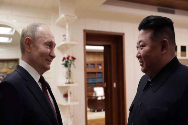 Putin və Kim Çen In arasında təkbətək görüş keçirilir -  YENİLƏNİB