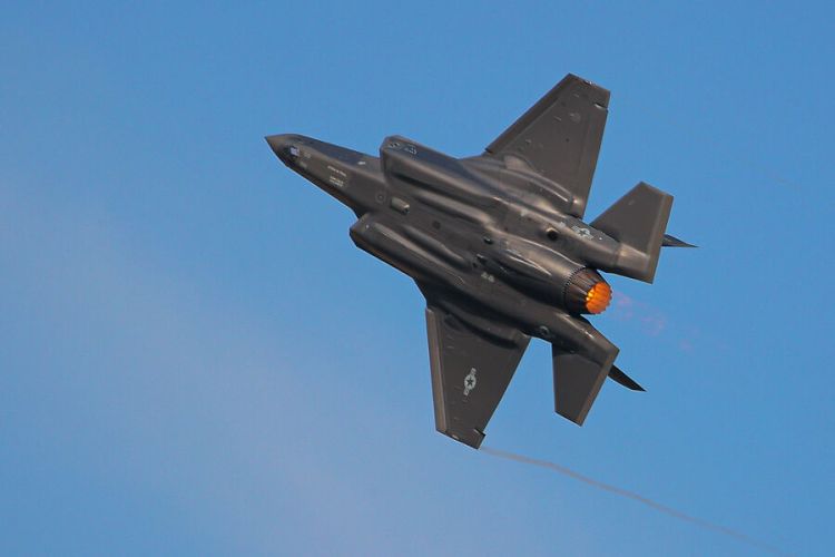ABŞ əməliyyatlar üçün Venesuelaya 10 ədəd F-35 göndərib