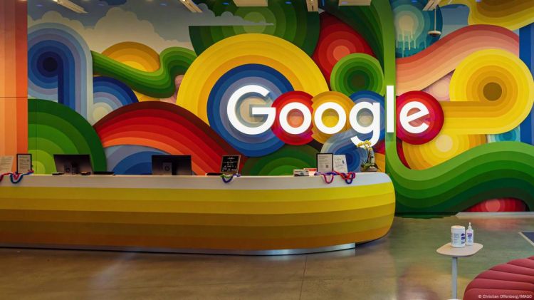 Avropa Komissiyası "Google"u 3 milyard avroya yaxın cərimələyib