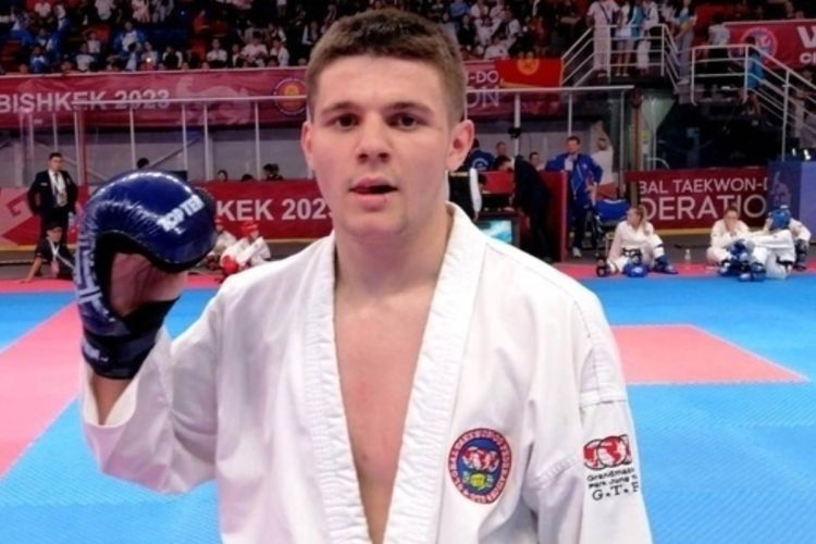Taekvondo üzrə dünya çempionu Emin Çətinbağ Rusiyada saxlanılıb